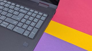 Lenovo Yoga 7i 16 (Gen 10) laptop